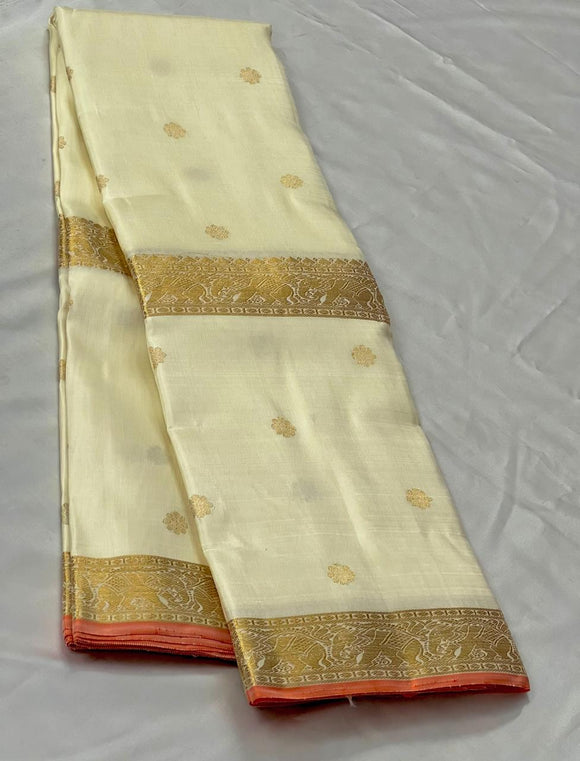 Parvanendu , elegant Kanjeevaram Silk Saree With 2 Gram Pure Gold Zari for Women -SACHI001W