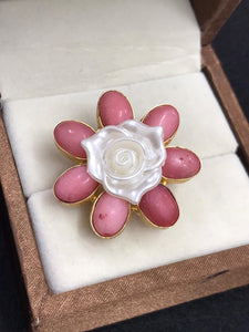 WHITE ROSE  IN PINK DAISY DESIGNER RING FOR WOMEN -MOEAR005