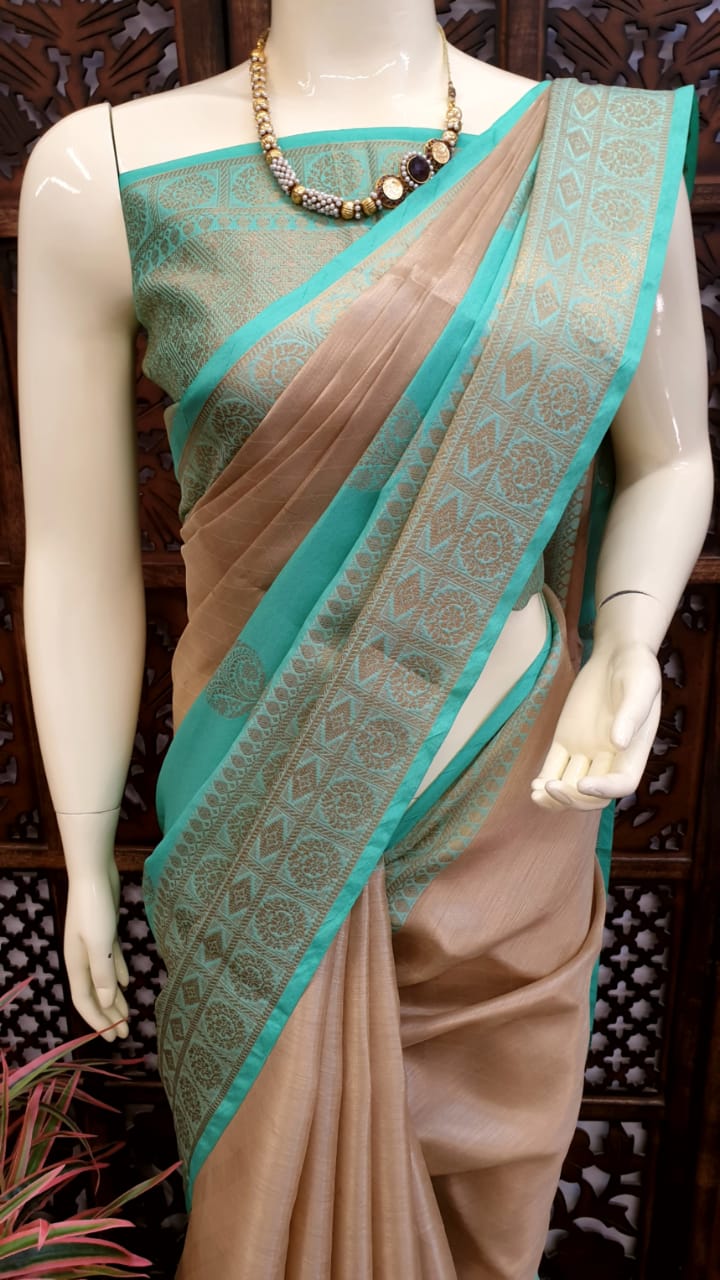 Kora Muslin Saree with rich border/ready blouse fits … - Gem