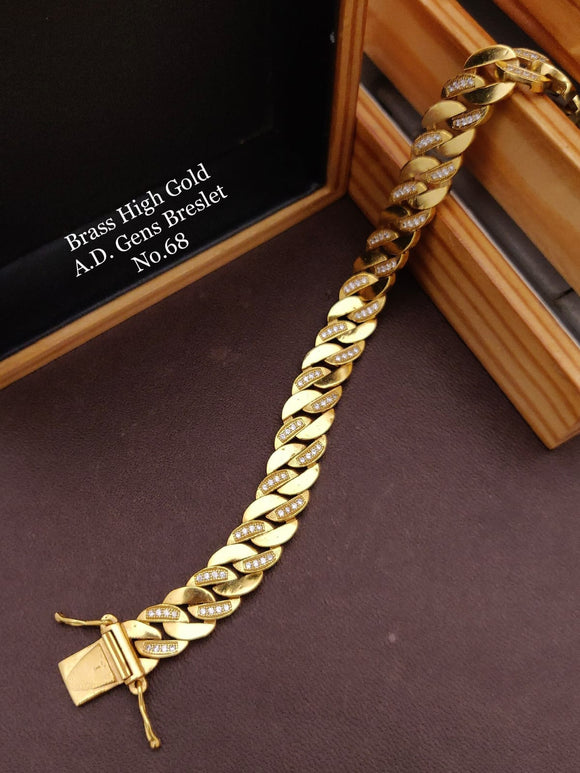 8mm 18Kt Gold IP Miami Cuban Chain Bracelet BR15011GP-0880 | W.P. Shelton  Jewelers | Ocean Springs, MS
