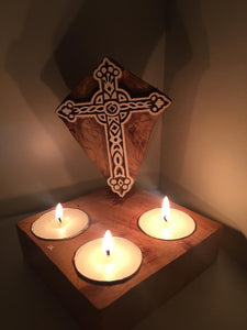 HOLY CROSS DESIGN , WOODEN BLOCK PRINT CARVED CHRISTMAS SPECIAL CANDLE HOLDER WITH CANDLES-BLOC001HC