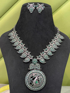 GREEN MONALISA CUT STONE PEACOCK NECKLACE SET FOR WOMEN -SARA001CSNG