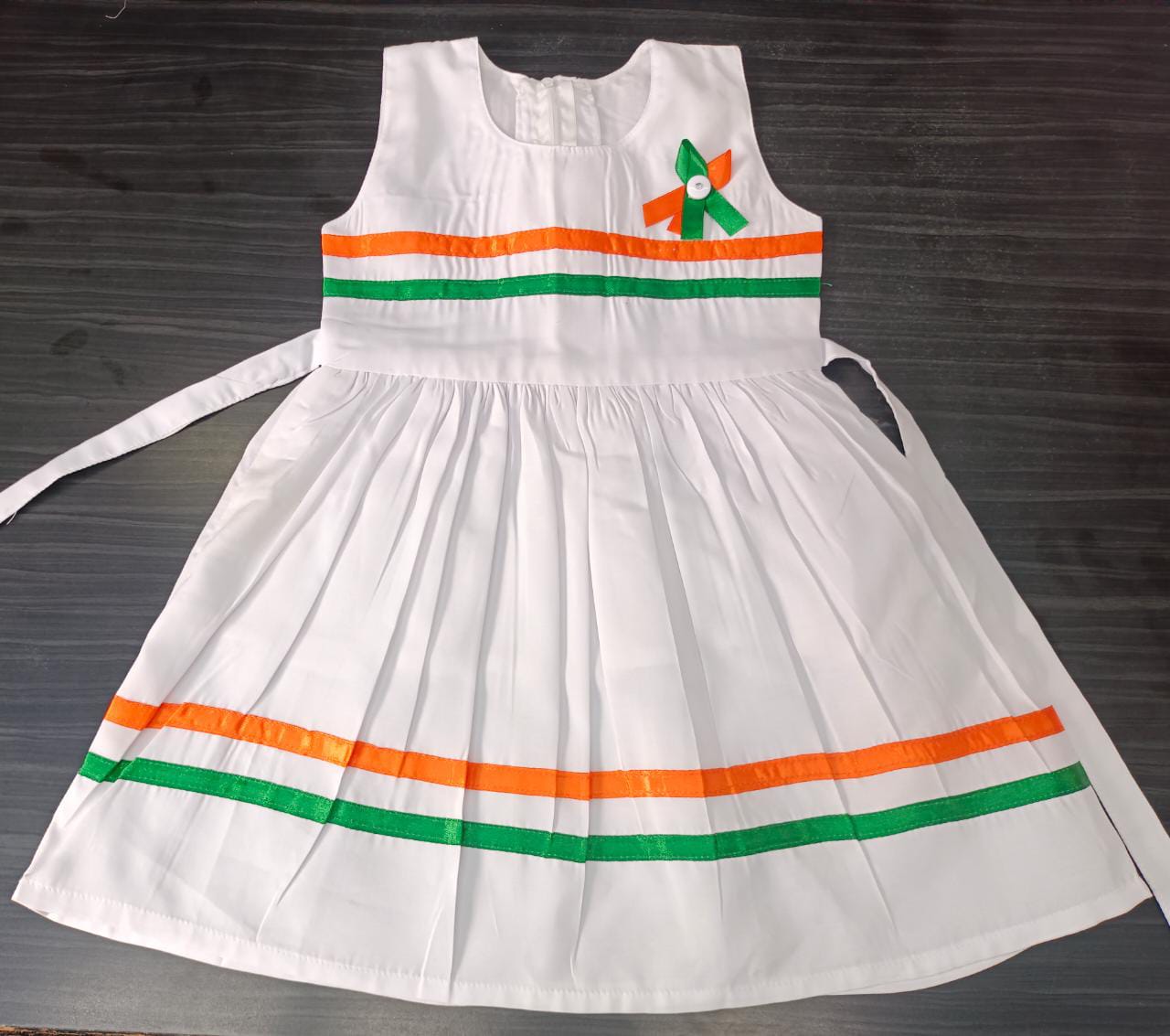 Tricolor dress shop for baby girl