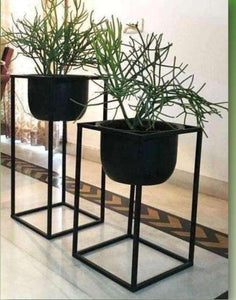 Set of 2 , Iron  Planter pot with stand for Indoor plants decoration-GRIH001BP